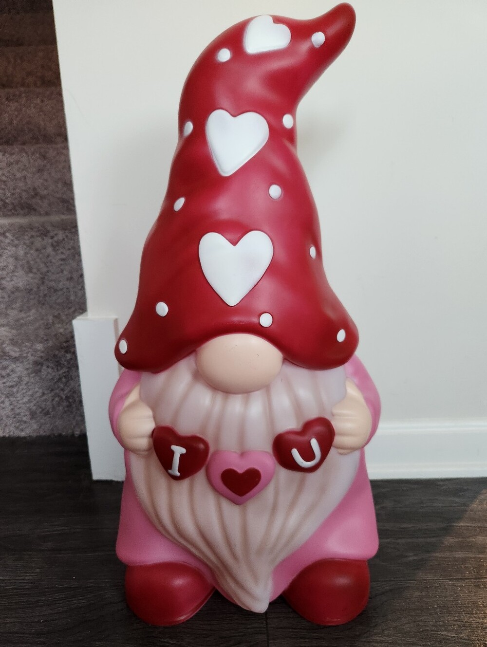 NWT Cracker Barrel Valentine's Day Gnome Blow Mold